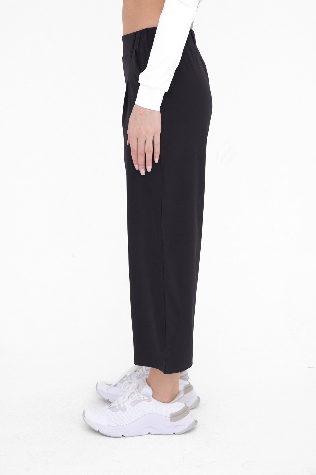 Natalie Crop Tech Pants