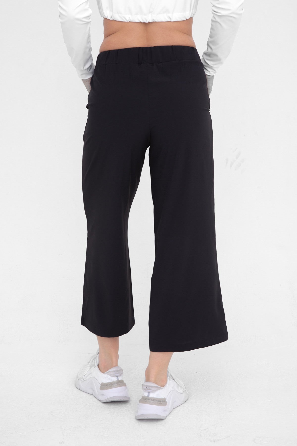 Natalie Crop Tech Pants