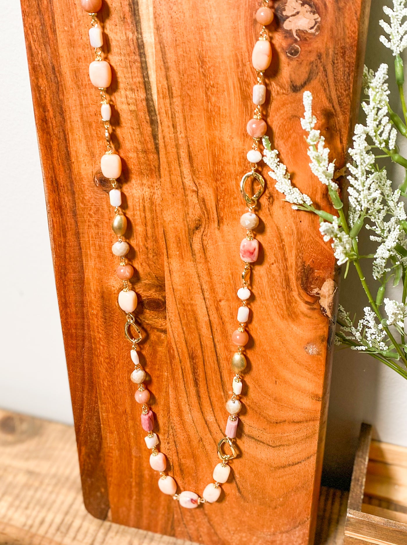 Yahatt Club Necklace