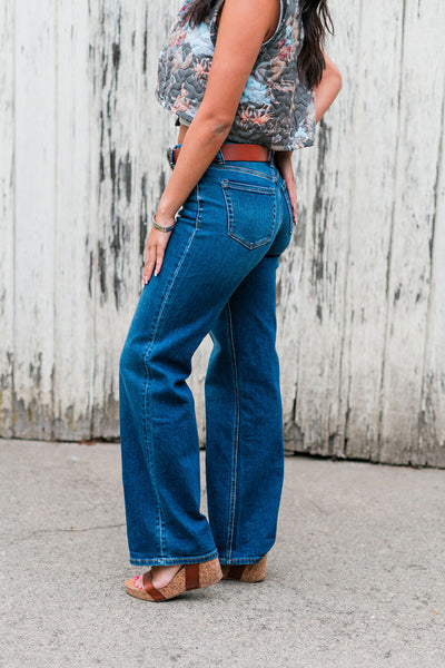 Cheryl Loose Jeans