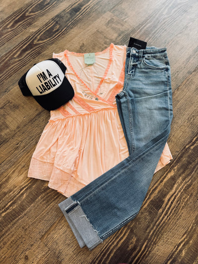 Betty Slim Straight Jean