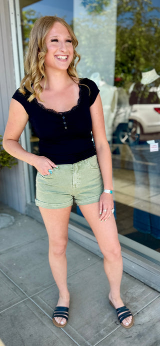 Oliver Shorts