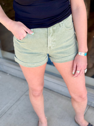 Oliver Shorts