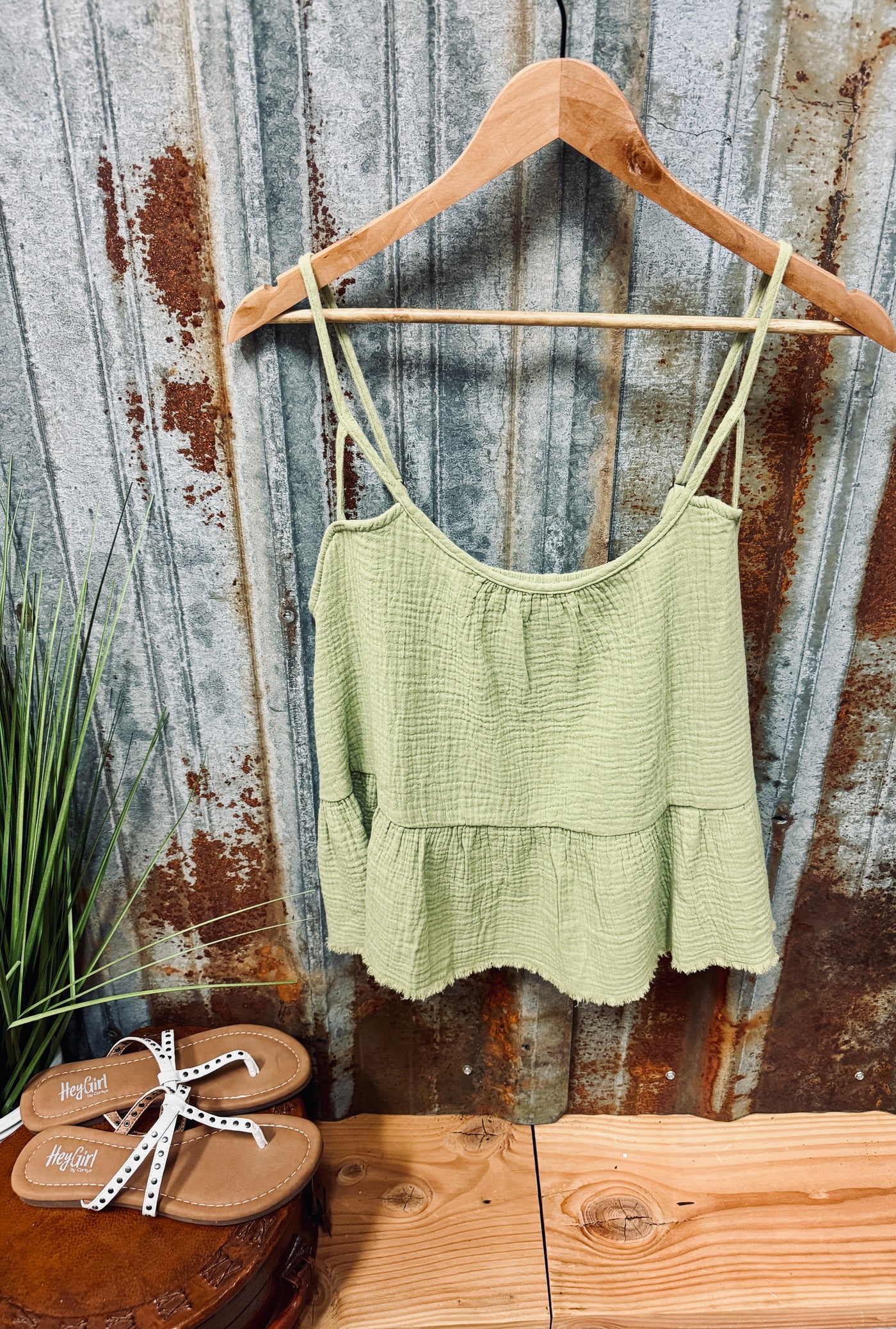 Allie Frayed Hem Top