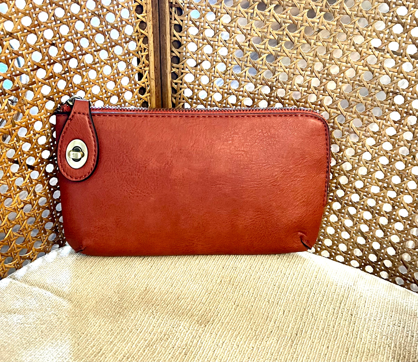 Kendall Crossbody Wristlet